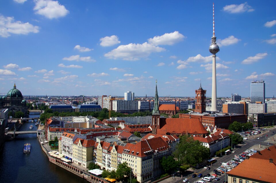 Dom skyline alexanderplatz