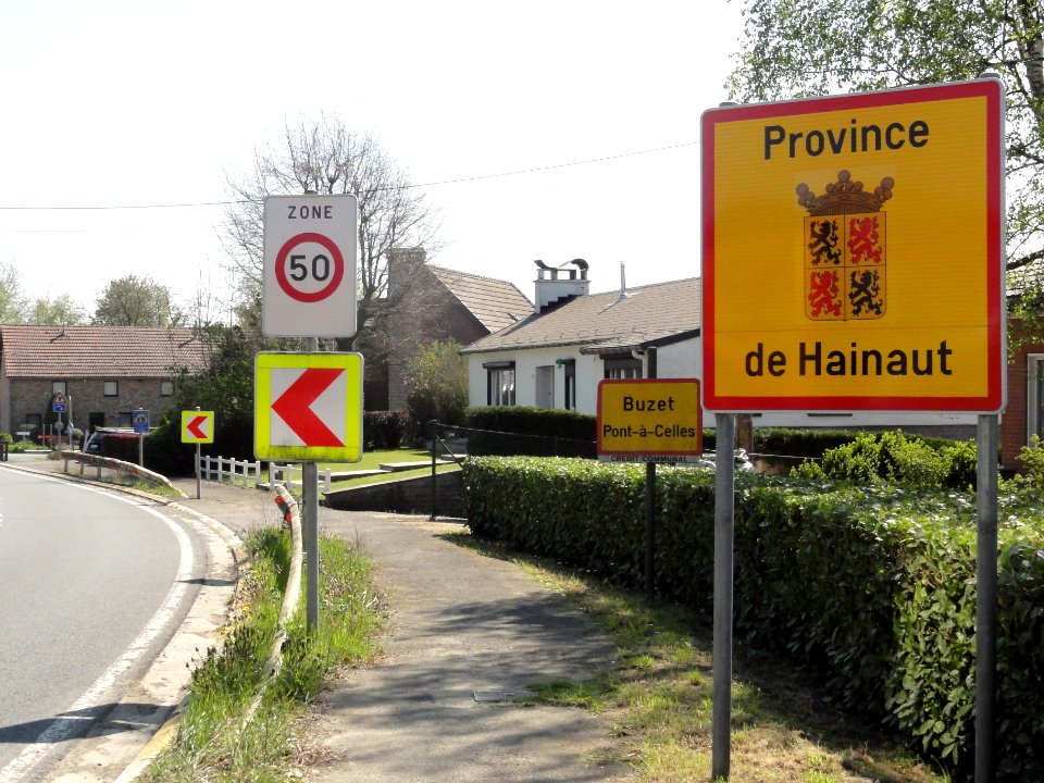Buzet (Pont-à-Celles) entrée