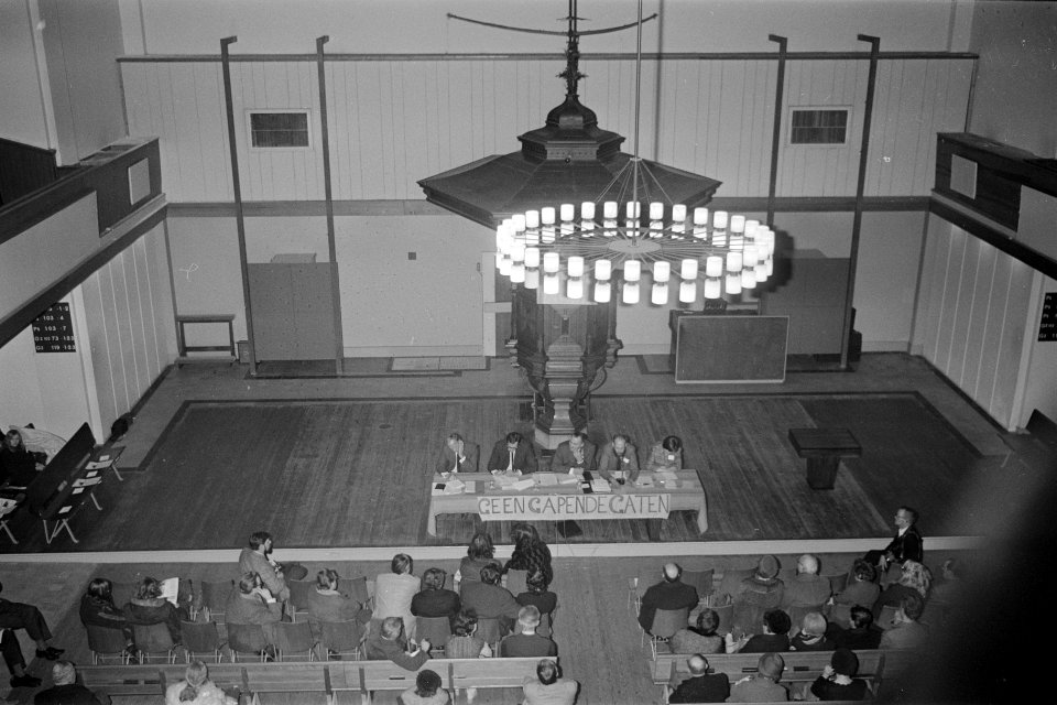 Buurtvergadering Comite Leefbaarheid in Muiderkerk, Amsterdam, Bestanddeelnr 924-2796