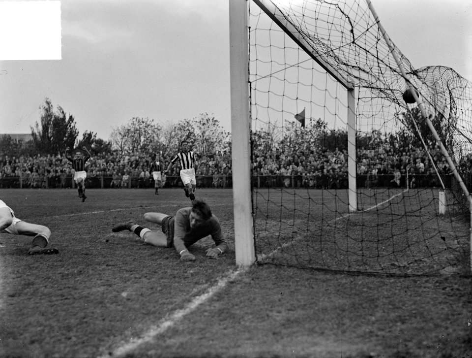 BVV - Willem II 3-2. Doelpunt BVV, Bestanddeelnr 934-7055