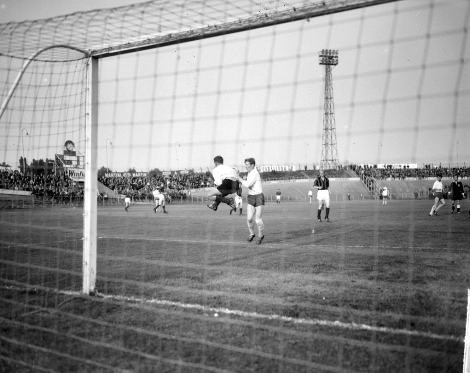 BVV tegen Haarlem in DOS-stadion 2-0 Spelmoment, Bestanddeelnr 915-3285