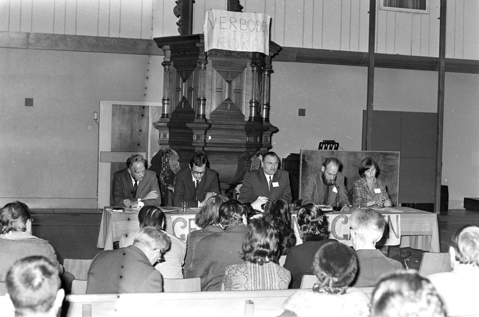 Buurtvergadering Comite Leefbaarheid in Muiderkerk, Amsterdam, Bestanddeelnr 924-2794