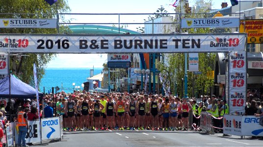 Burnie-Ten-Start-20161023-001
