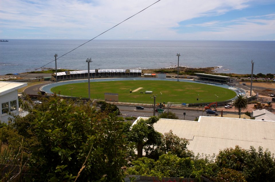 Burnie-west-park-oval-20120203-003