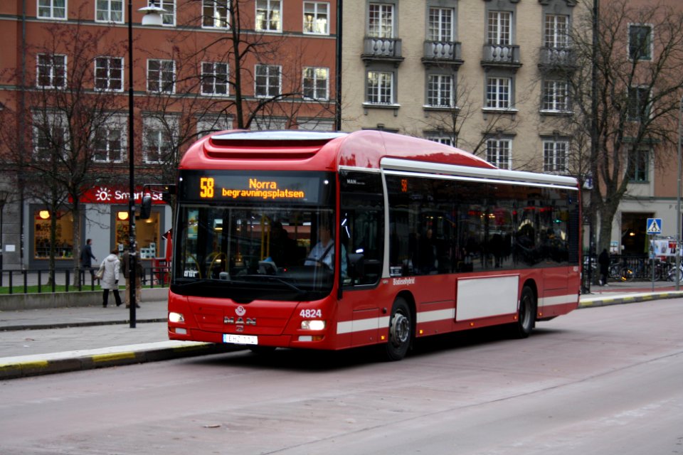 Buss till Norra Begravningsplatsen