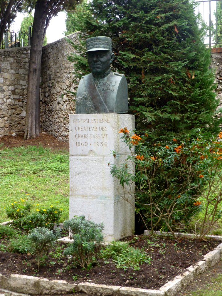 Buste Général Jean Estienne Cimiez
