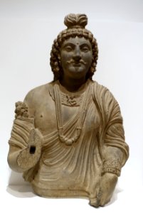 Bust of a bodhisattva, Gandharan region, Pakistan, Kushan empire, 100s-200s AD, gray schist - Dallas Museum of Art - DSC05062