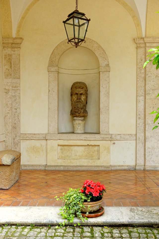 Bust - Villa d'Este - Tivoli, Italy - DSC04209