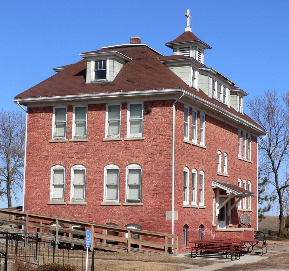 Butte SS Peter-Paul school from SE 3