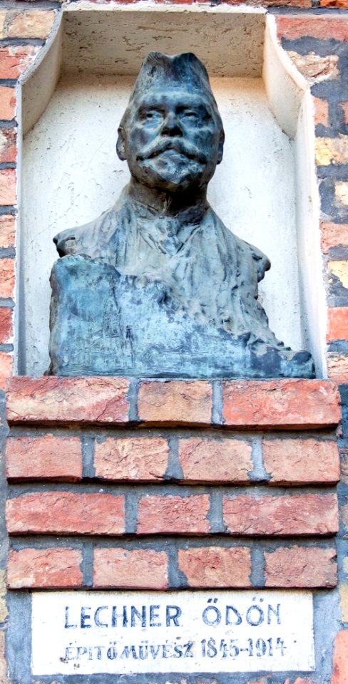 Bust of Ödön Lechner in the Szeged Pantheon