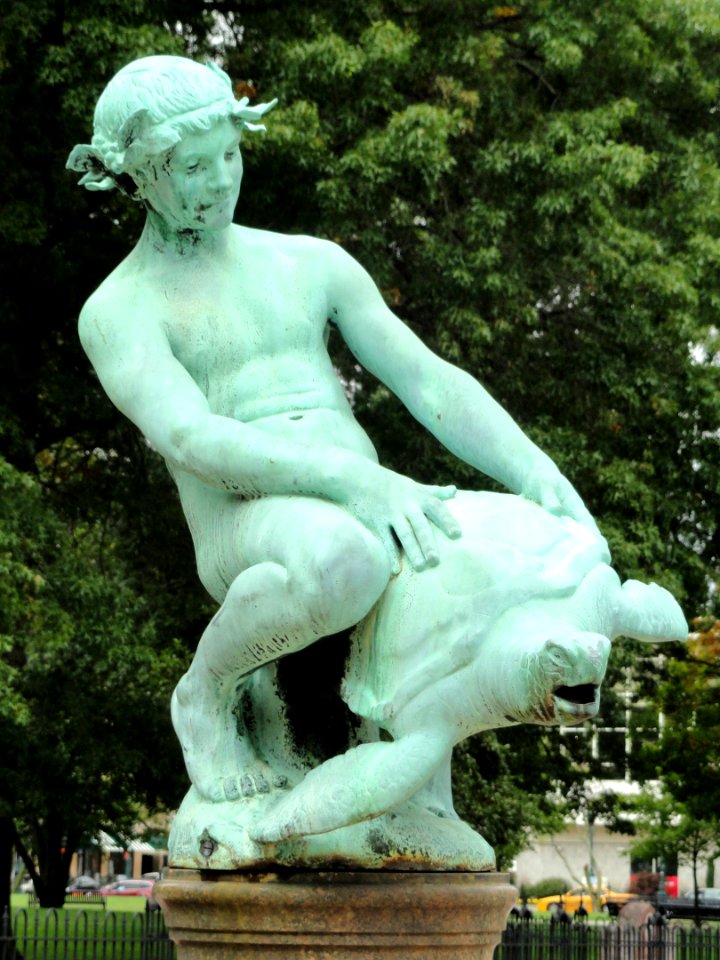 Burnside Fountain - Worcester, MA - DSC05765