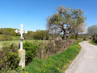 Bussières-près-Pionsat (Puy-de-Dôme) croix de chemin, Puy Coupet