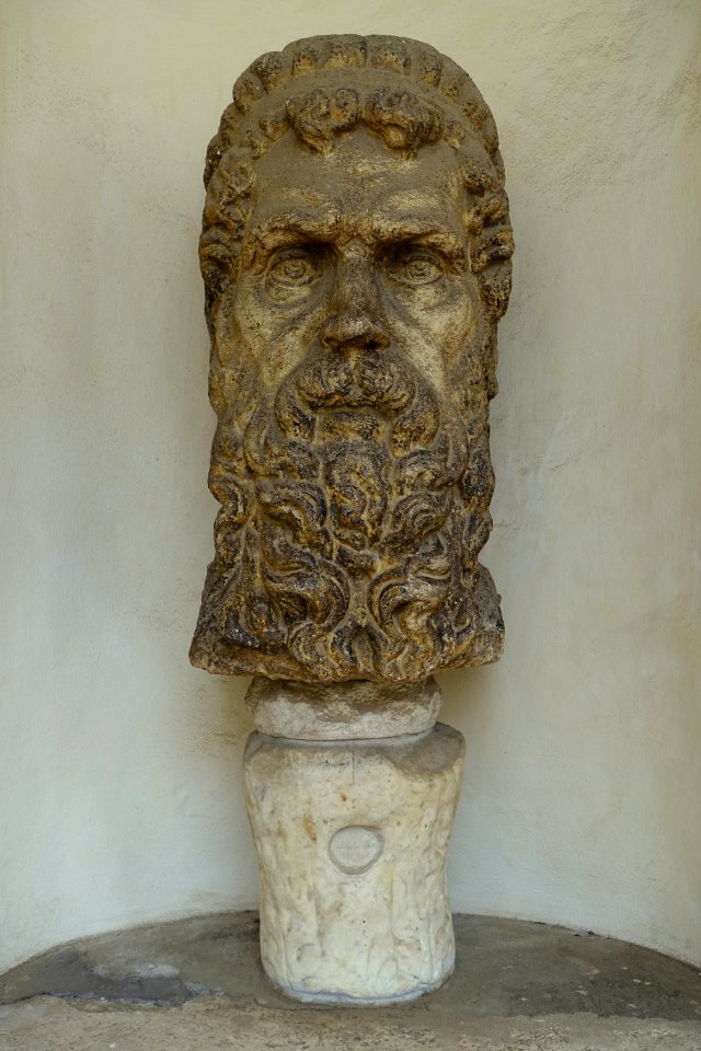 Bust - Villa d'Este - Tivoli, Italy - DSC04210