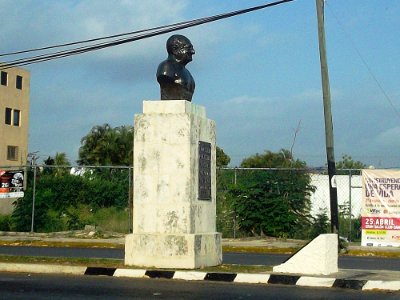 Busto de Antonio Mediz Bolio, Mérida, Yucatán (01)