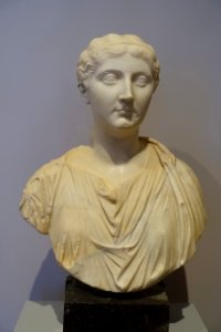 Bust of Antonia the Younger, c. 37-54 AD, Roman, Parian marble with restorations in Carrara marble - Sackler Museum - Harvard University - DSC01832