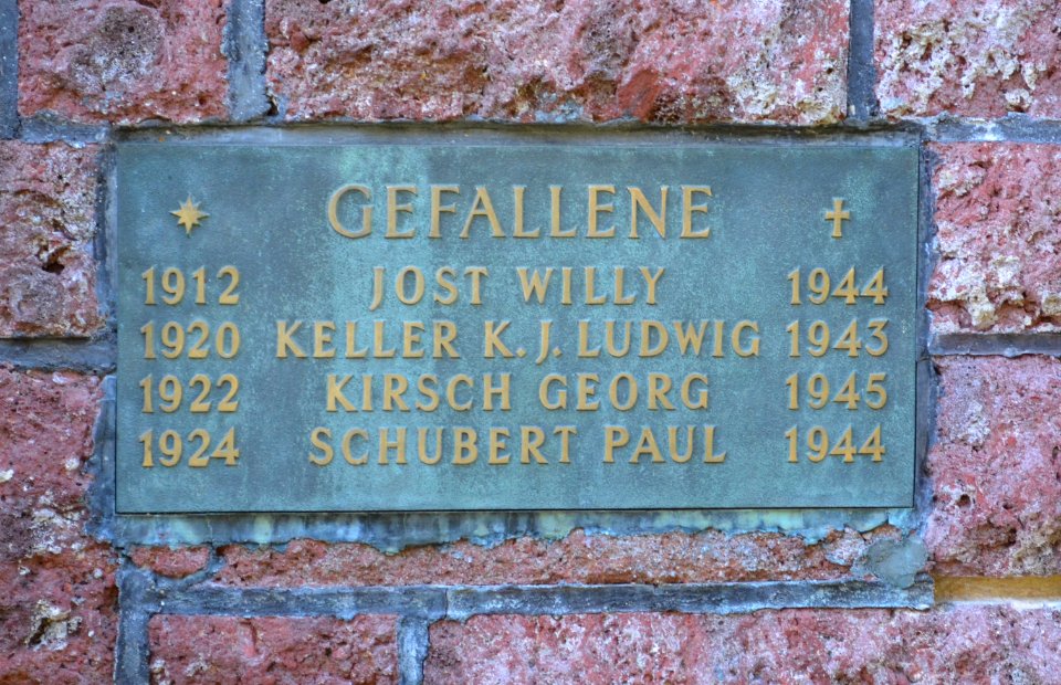 Burgholzhausen, Ehrenmal, Tafel 1