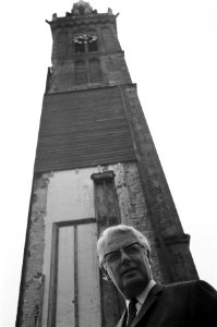 Burgemeester Kok van Edam bij de toren, Bestanddeelnr 925-5748