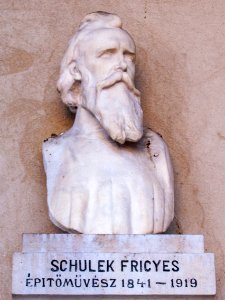 Bust of Frigyes Schulek in the Szeged Pantheon