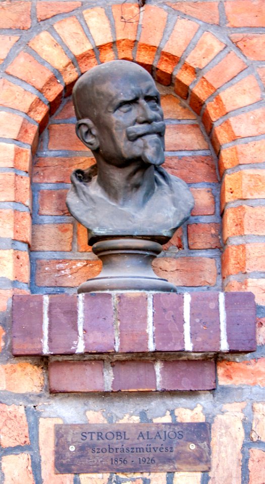 Bust of Alajos Strobl in the Szeged Pantheon