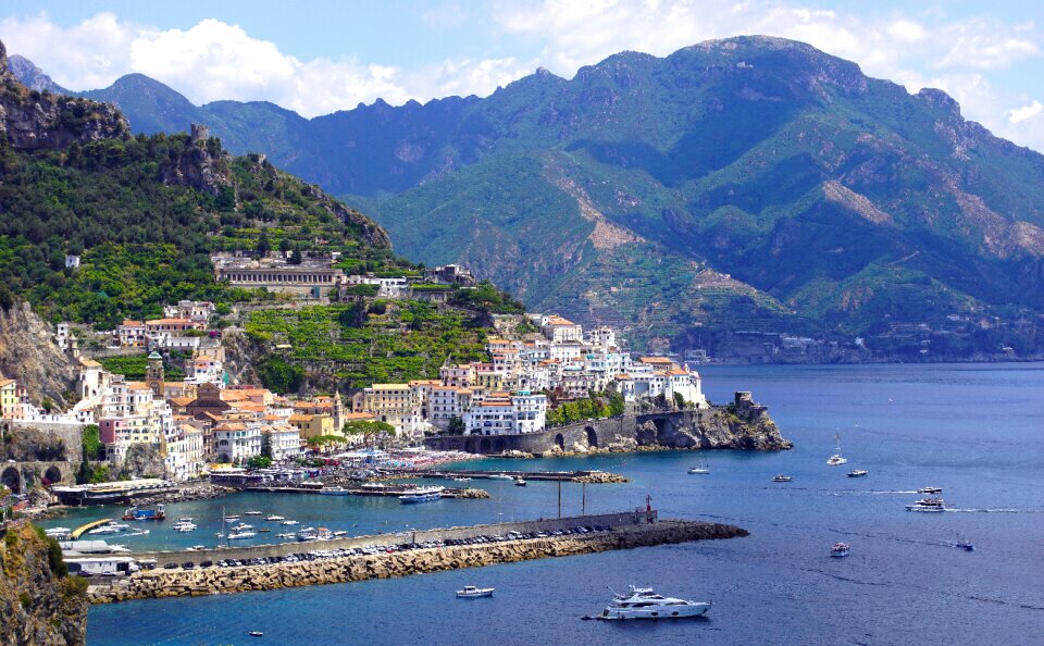 Amalfi coast boat rock photo