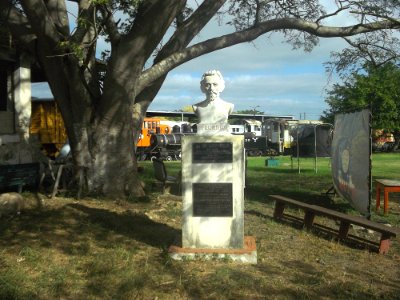 Busto de José Rendón Peniche, Mérida, Yucatán (01)