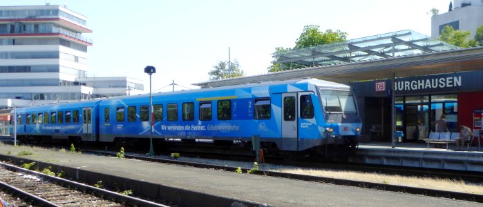 Burghausen, Bahnhof und BR 628, 1