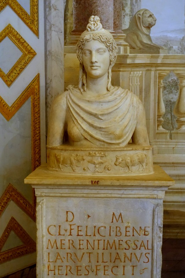 Bust of a woman, Roman, marble - Galleria Borghese - Rome, Italy - DSC04976