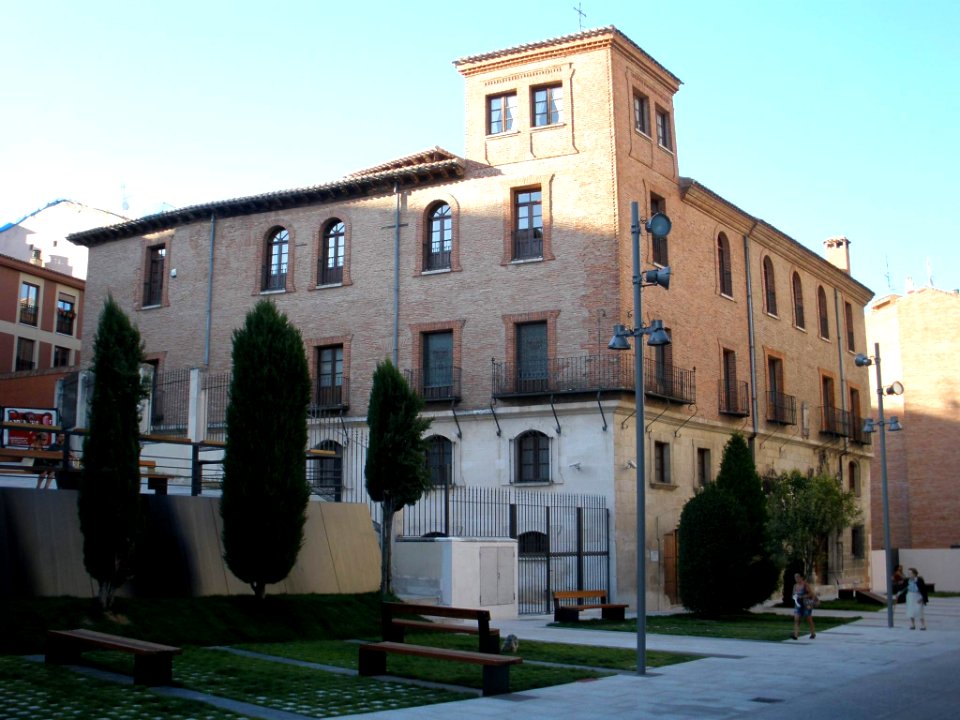 Burgos - Archivo Municipal Palacio de Castilfalé 2