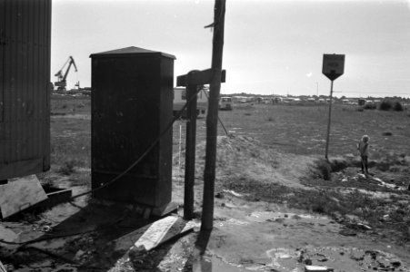 Burgemeester Vermeulen van Katwijk in zigeunerkamp, Bestanddeelnr 924-8206