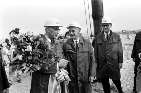 Burgemeesters, bouwactiviteiten, Hall, Gijsbert van, Bestanddeelnr 919-5526