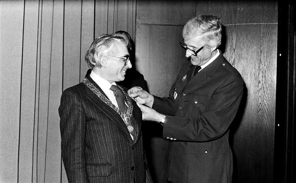 Burgemeester Polak (Amsterdam) woont 39ste Nat. Politie Concert in RAI bij. Pola, Bestanddeelnr 932-1079