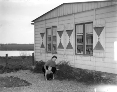 Burgemeester van Noordeloos in barak, Bestanddeelnr 903-9063