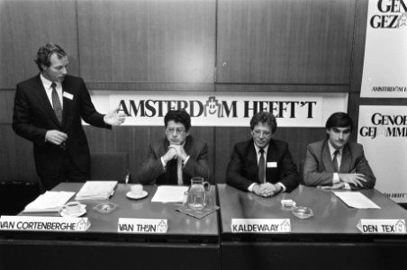 Burgemeester Van Thijn start de actie Amsterdam heeft, Bestanddeelnr 933-1301
