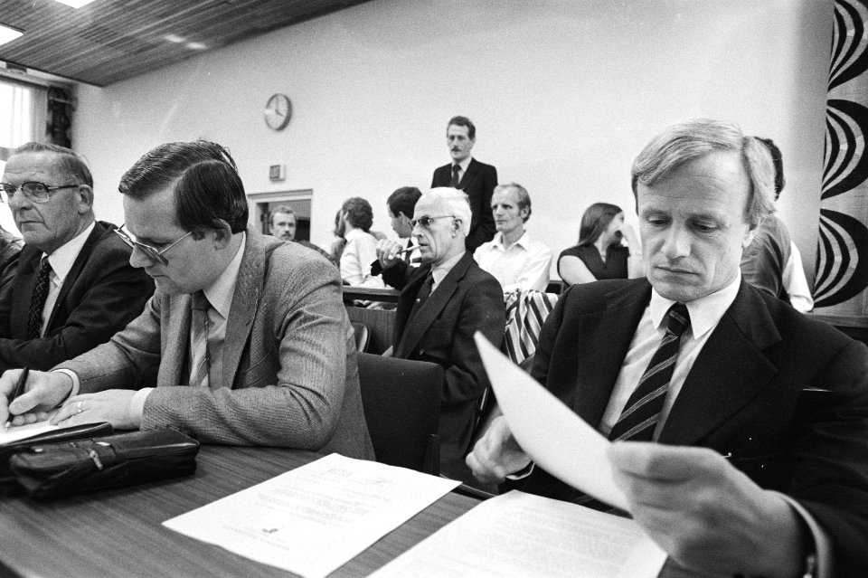 Burgemeesters en wethouders, hoorzittingen, tweede kamer, kerncentrales, Bestanddeelnr 930-9935