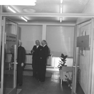 Burgemeester van Walsum opent nieuw gebouw van Verzekering Utrecht, Bestanddeelnr 913-2109