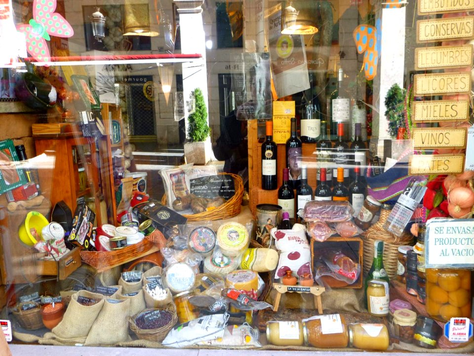 Burgos - Productos gastronómicos en la Plaza Mayor 03