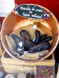 Burgos - Productos gastronómicos en la Plaza Mayor 01