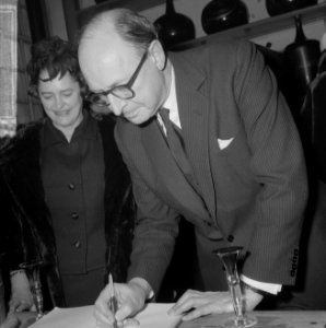 Burgemeester Van Hall en Zijne Excellentie Sir Peter Garran (Brits ambassadeur i, Bestanddeelnr 917-5147