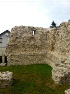 Burgus Zeiselmauer 2018, Nordmauer mit Schlitzfenster