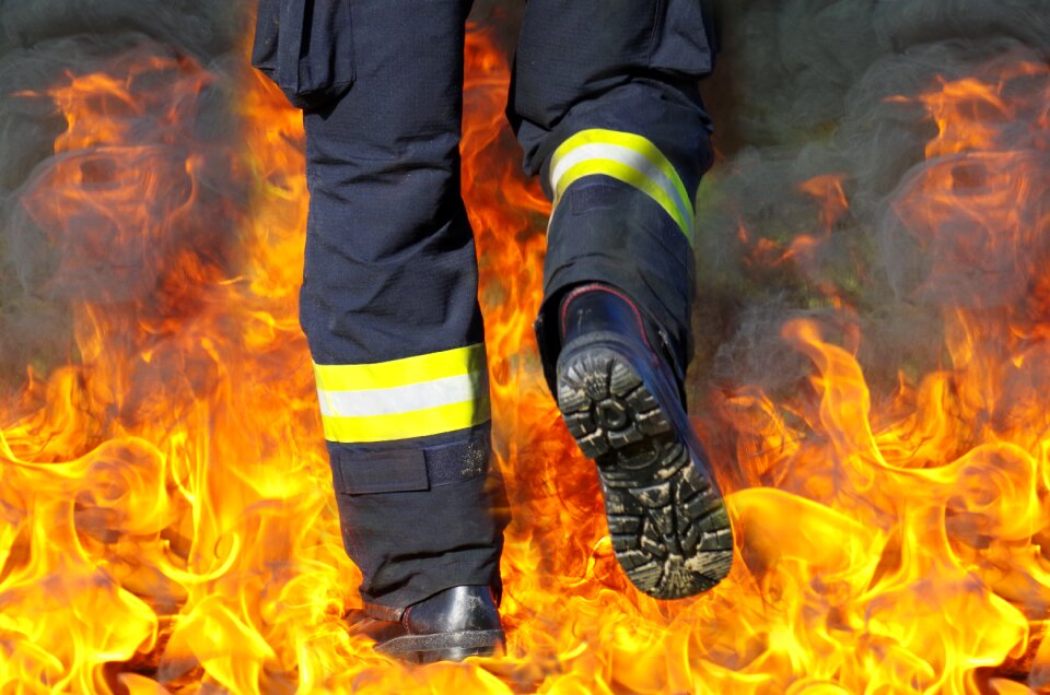 Fireman to walk hot