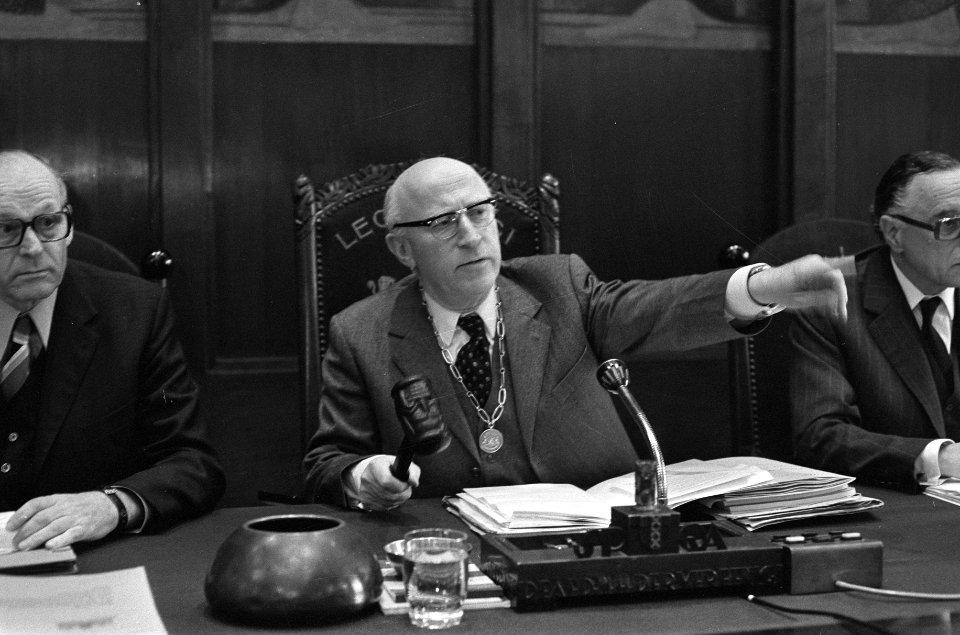 Burgemeester Samkalden, Bestanddeelnr 926-8962