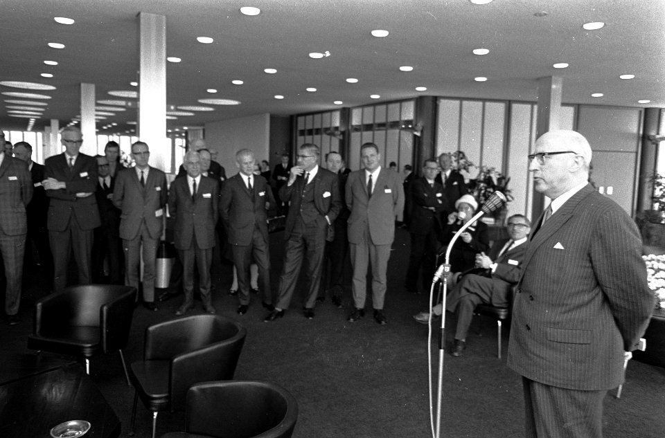 Burgemeester Thomassen van Rotterdam en raadsleden brachten bezoek Amsterdam. Bu, Bestanddeelnr 920-8720