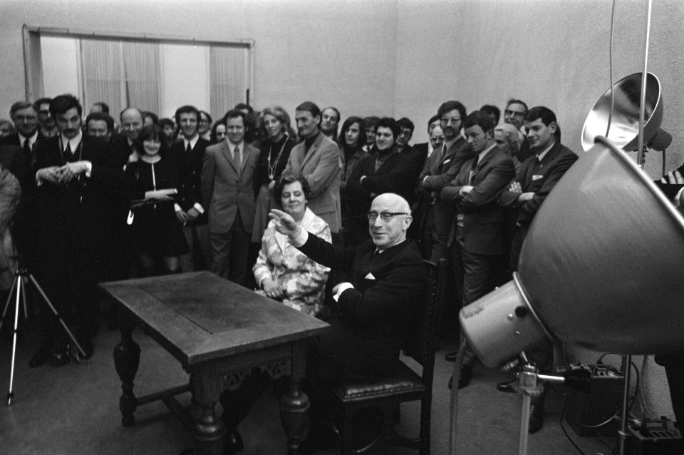Burgemeester Samkalden van Amsterdam opent tent. fotos Publiphot 1970 in Arti , Bestanddeelnr 923-1834