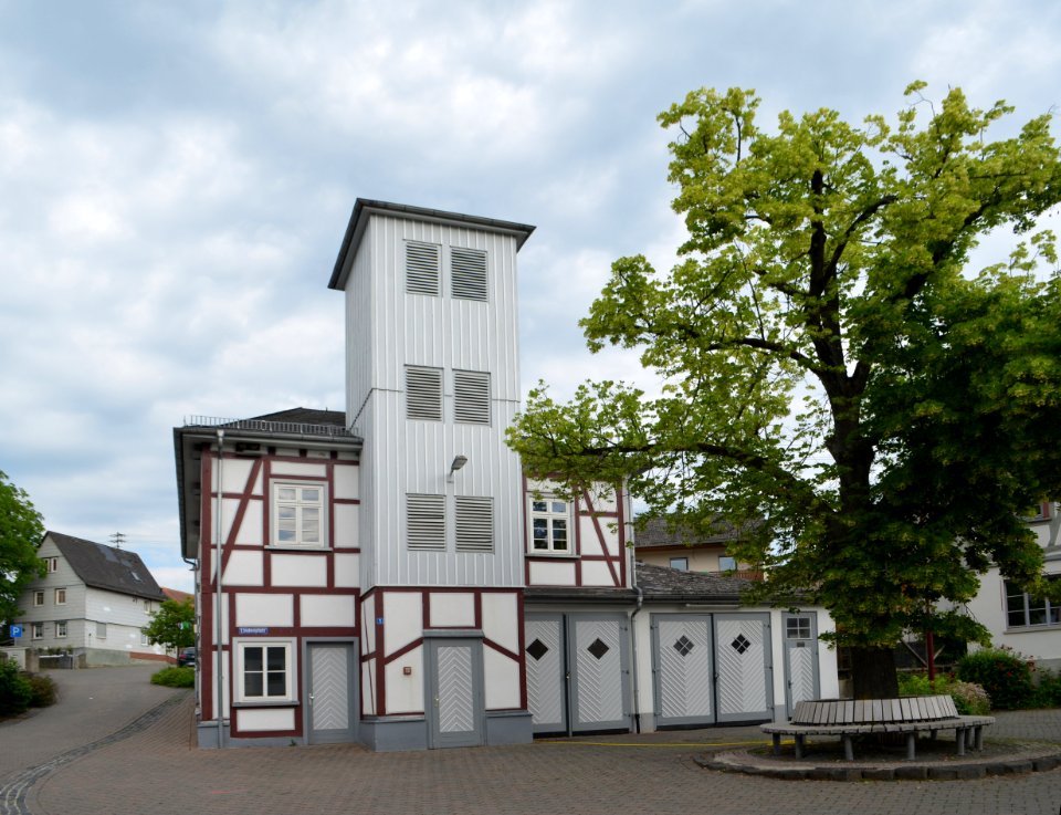 Brandoberndorf, Lindenplatz 1, Ehemaliges Feuerwehrhaus (1)
