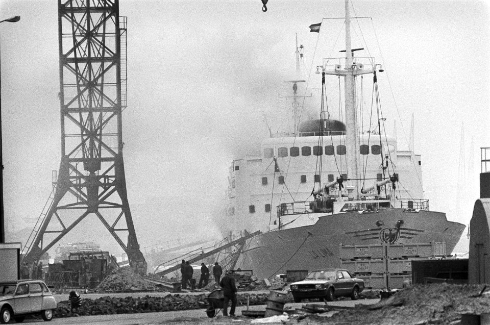 Brand op schip La Lima in dok ADM, Bestanddeelnr 930-7442