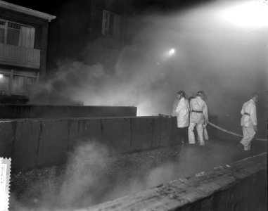 Brand schuimrubberfabriek te Rotterdam, Bestanddeelnr 911-5485
