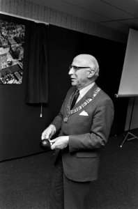 Burgemeester Samkalden, Bestanddeelnr 927-9927