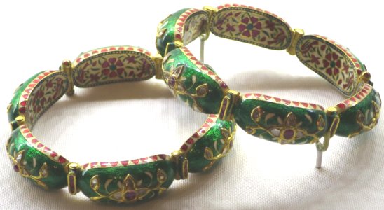 Bracelets from Jaipur, Doris Duke Foundation for Islamic Art accession 57.49a-b photo