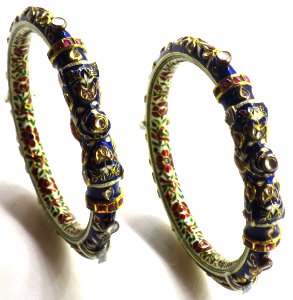 Bracelets from Jaipur, Doris Duke Foundation for Islamic Art accession 57.50a-b