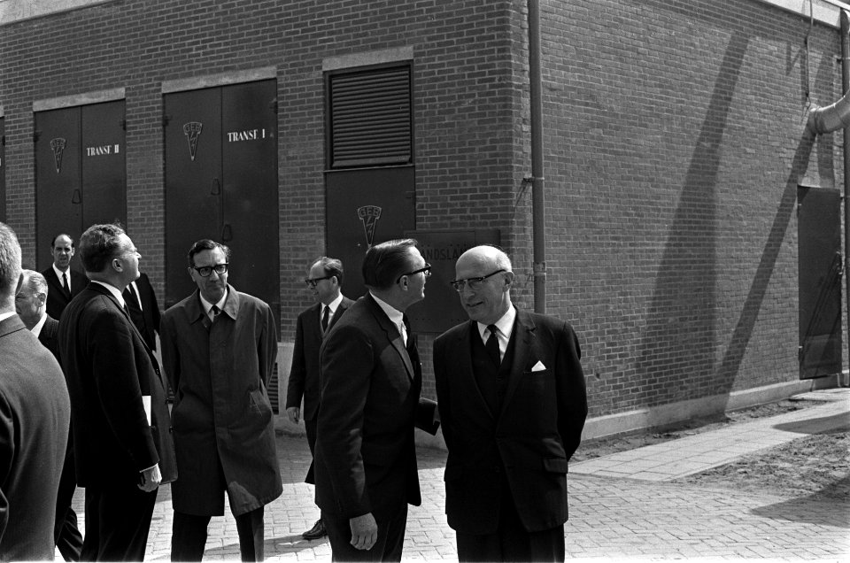 Burgemeester Samkalden opende nieuw gebouw van Cargill Sojabonen Cy te Amsterdam, Bestanddeelnr 921-3808